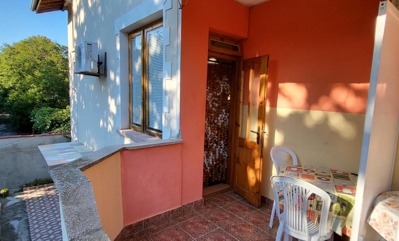 Amfora Guest House Byala  Bagian luar foto