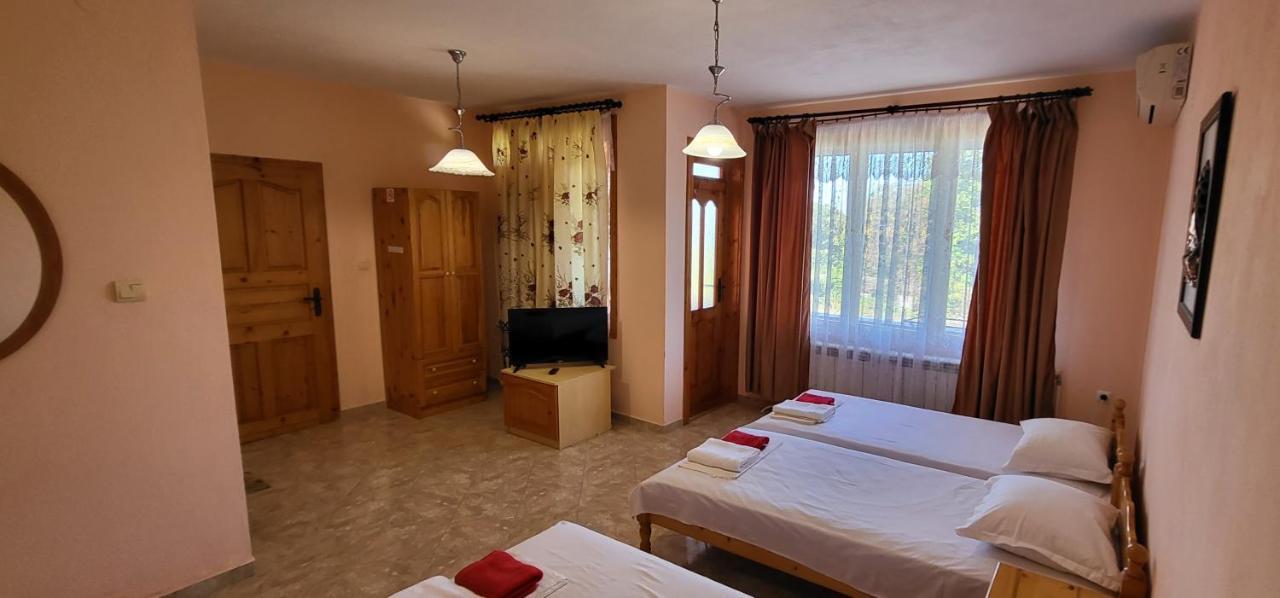 Amfora Guest House Byala  Bagian luar foto